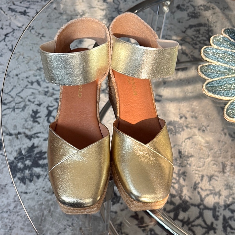 Andre Assous Gold Espadrille Sandals with Modern Design